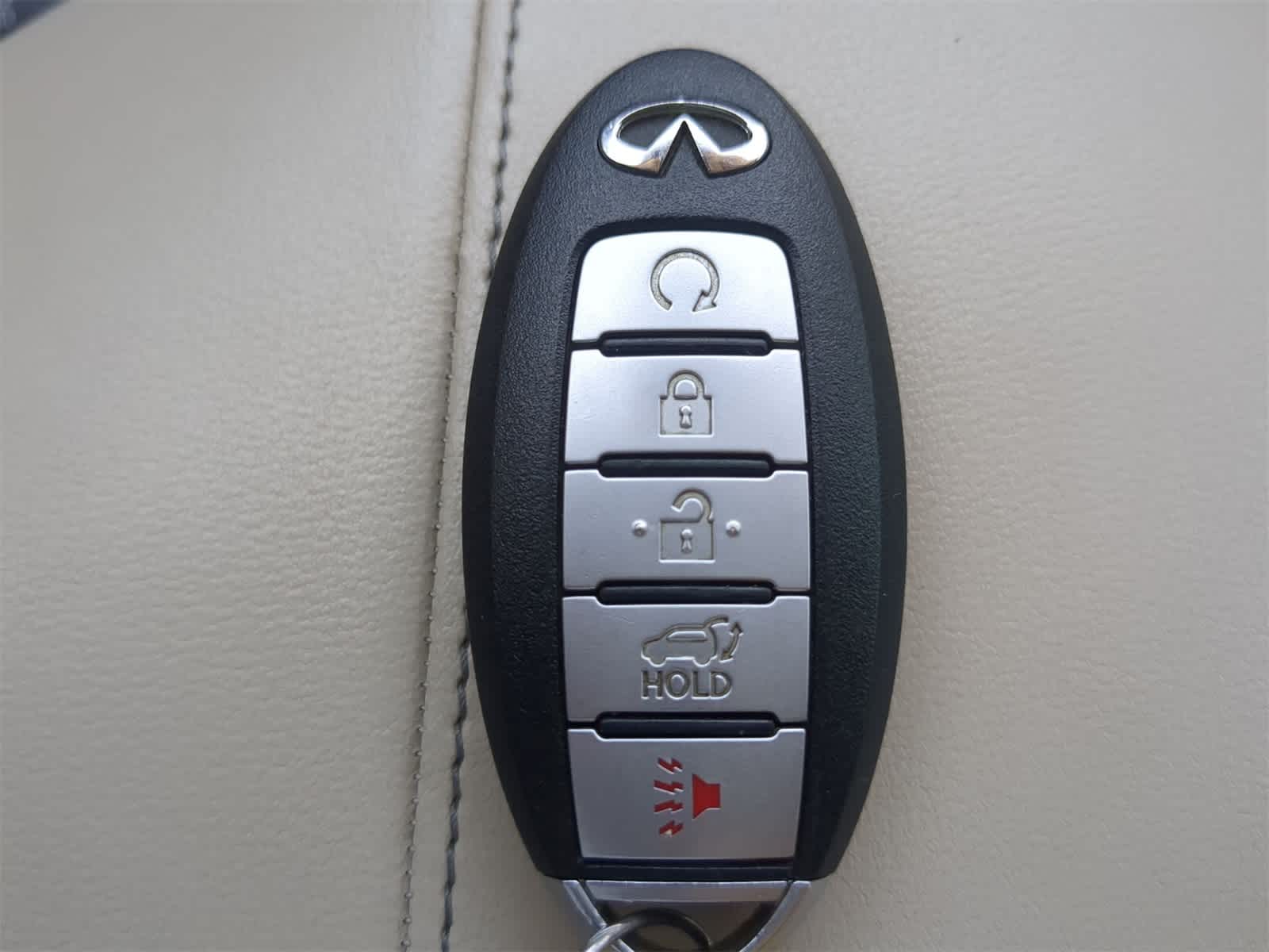 2019 INFINITI QX50 Essential 28