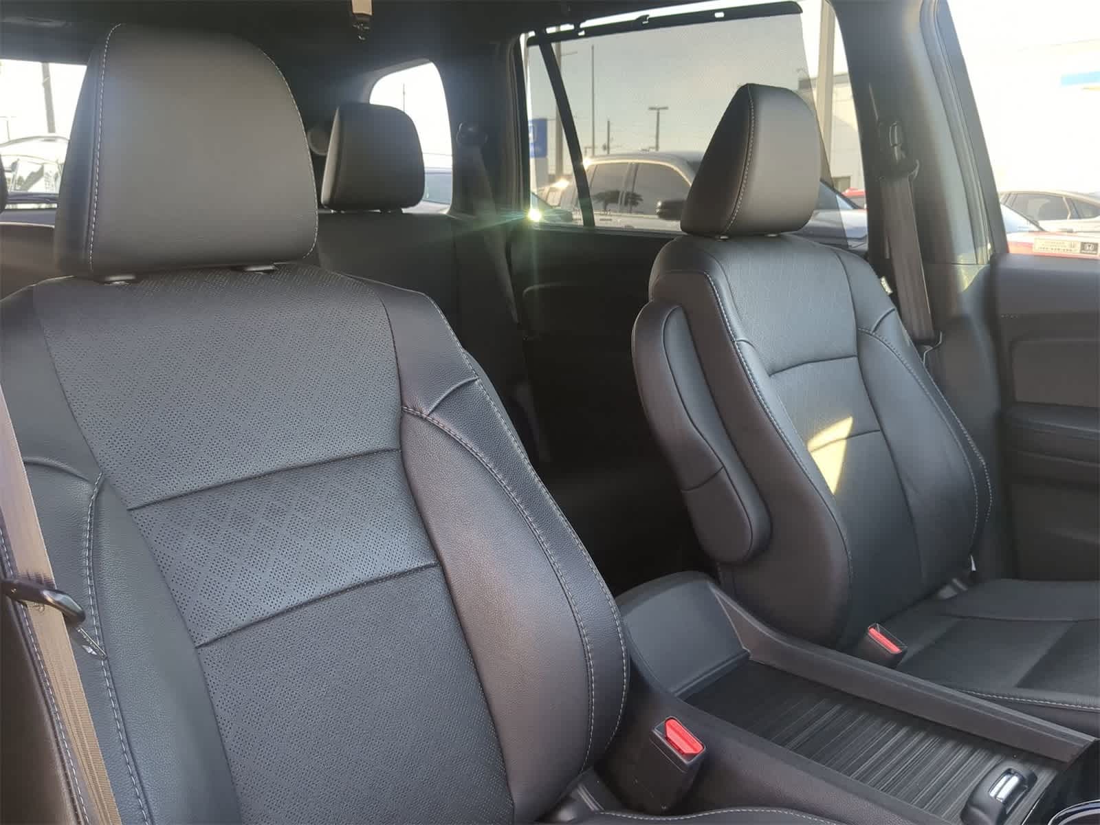 Thumbnail: 2022 Honda Passport - 6