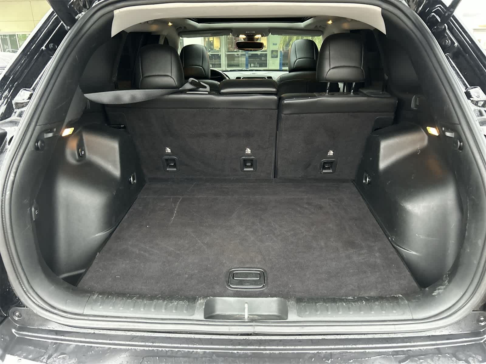 Thumbnail: 2019 Jeep Cherokee - 19