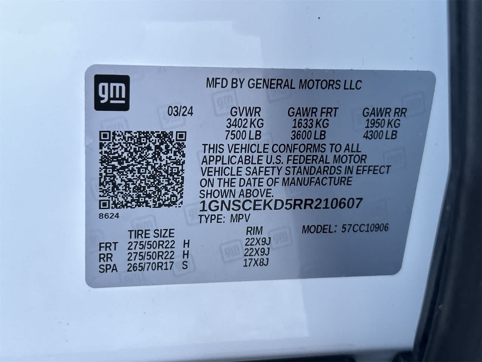 Thumbnail: 2024 Chevrolet Suburban - 21