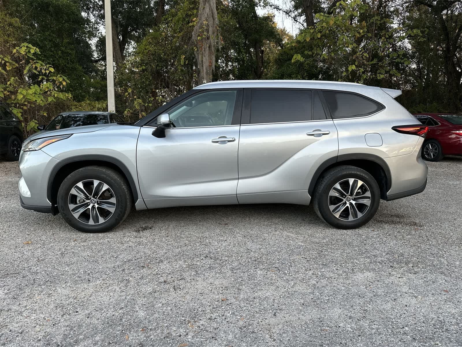 Thumbnail: 2024 Toyota Highlander - 3