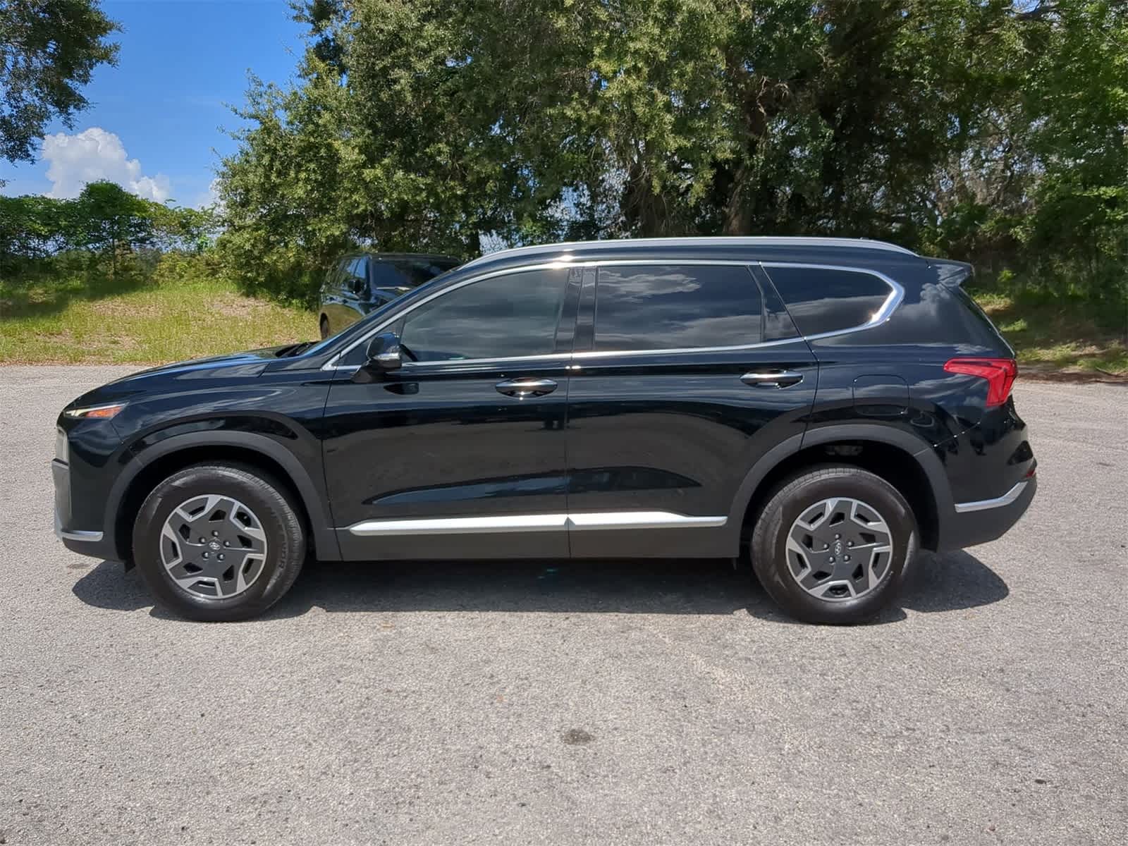 Thumbnail: 2023 Hyundai Santa Fe - 3
