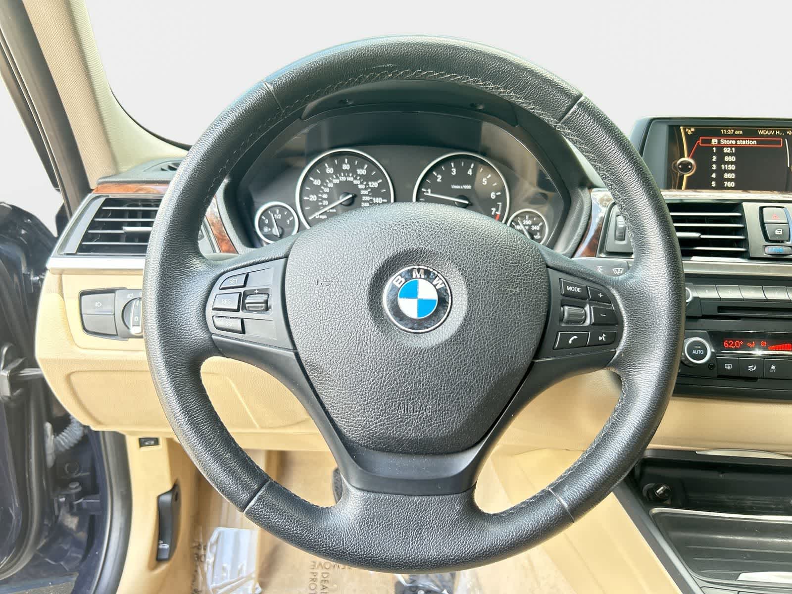 Thumbnail: 2013 BMW 3 Series - 17