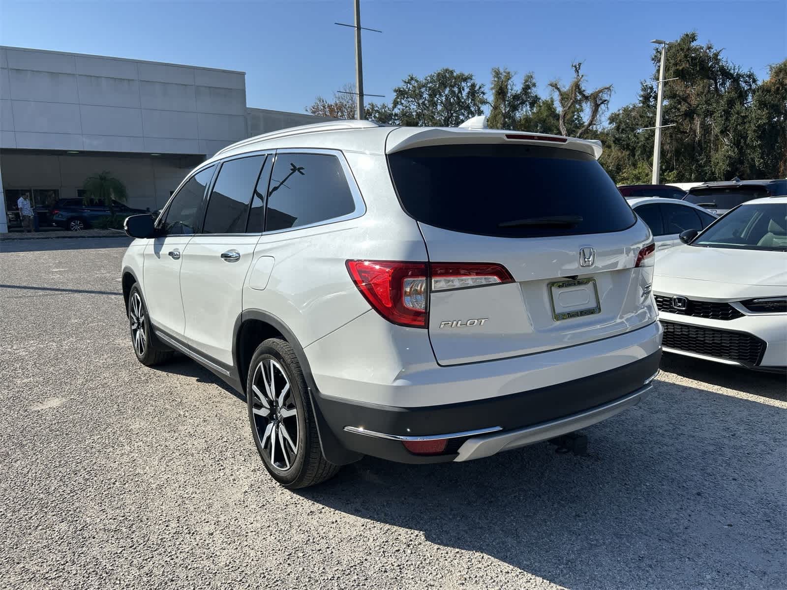 Thumbnail: 2020 Honda Pilot - 4