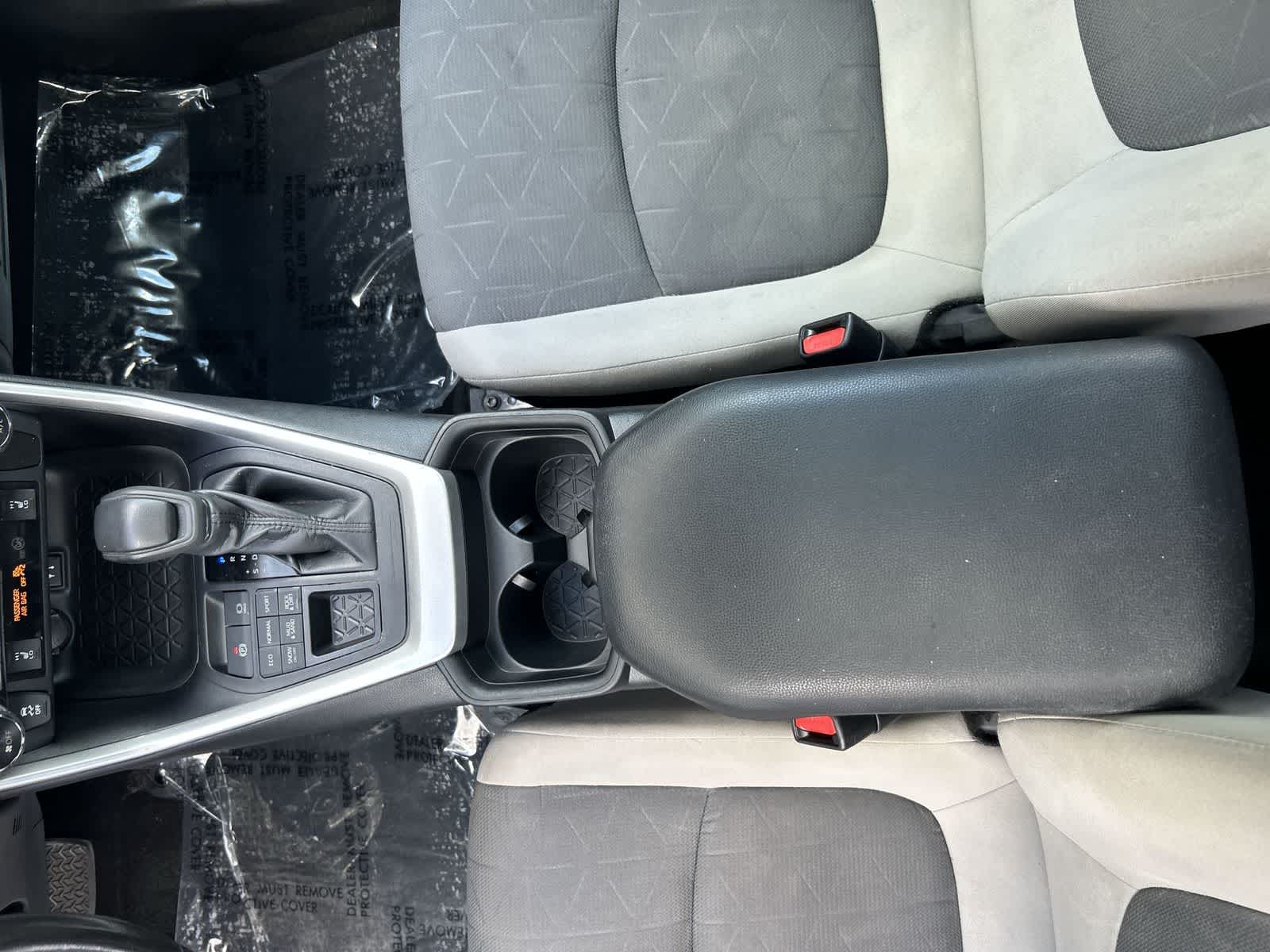 Thumbnail: 2019 Toyota RAV4 - 23