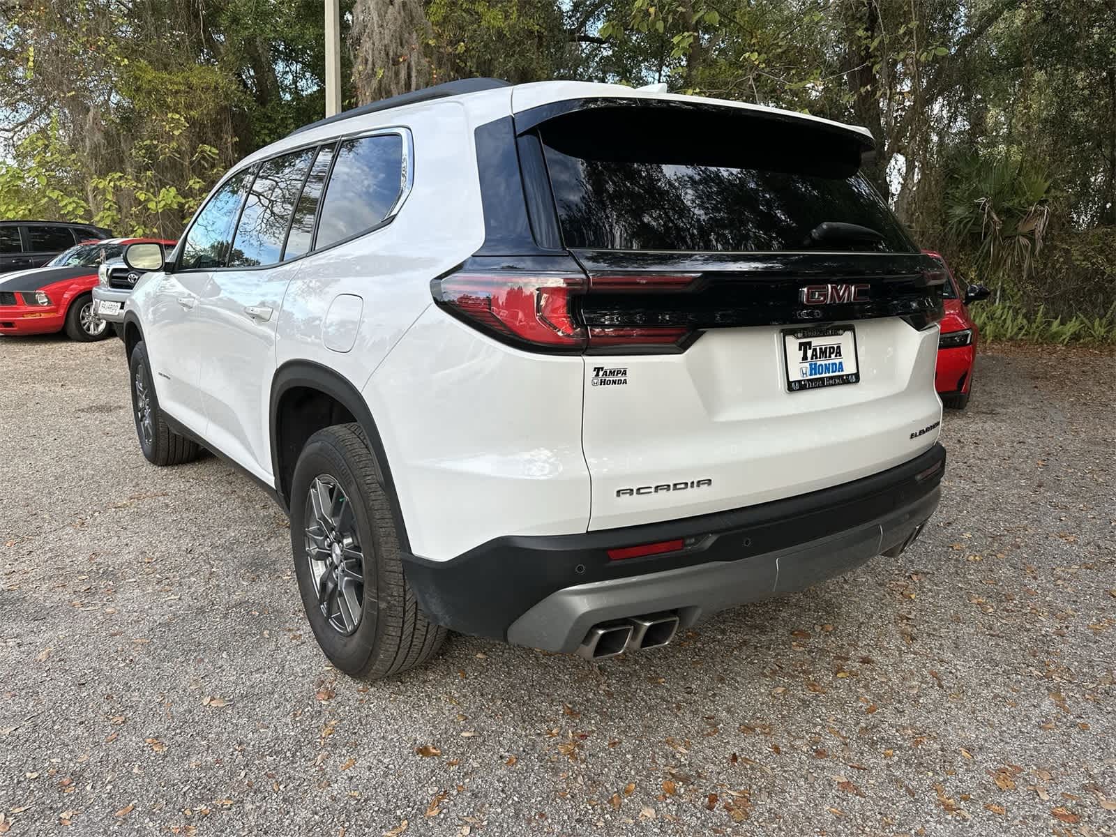 Thumbnail: 2025 GMC Acadia - 4