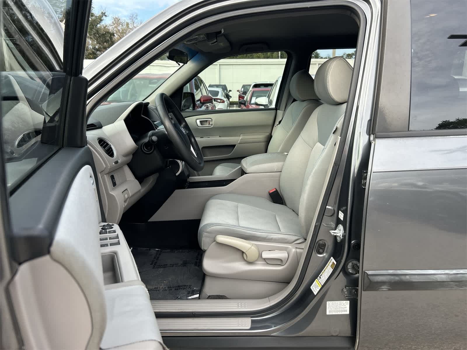 Thumbnail: 2011 Honda Pilot - 2