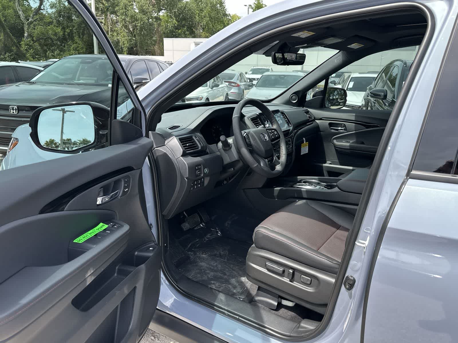 Thumbnail: 2026 Honda Ridgeline - 10