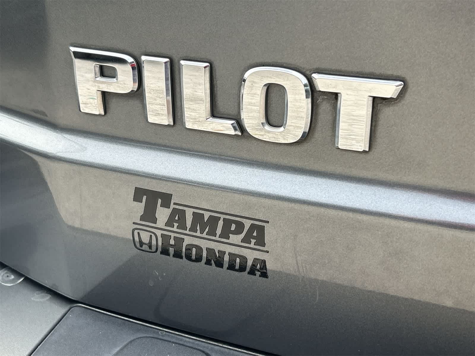 Thumbnail: 2011 Honda Pilot - 7