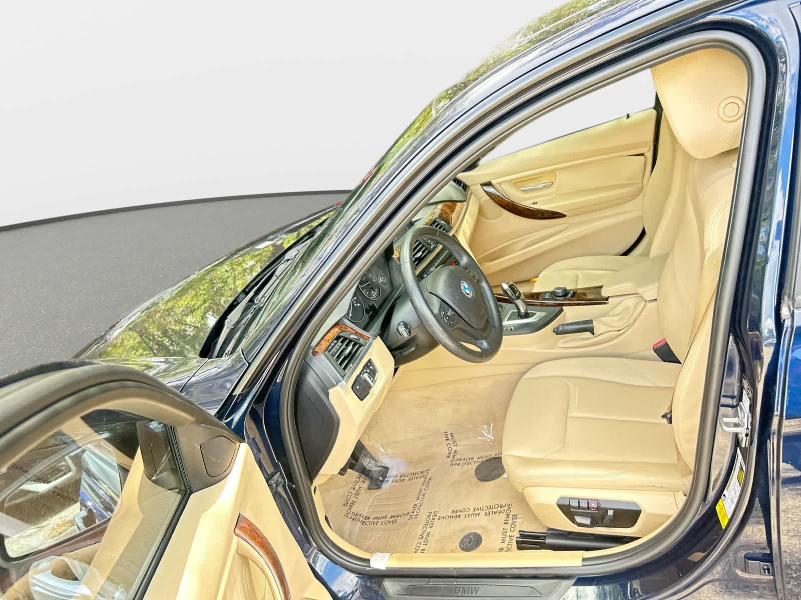 Thumbnail: 2013 BMW 3 Series - 11