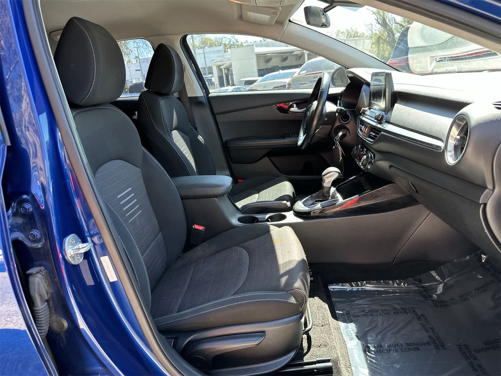 Thumbnail: 2019 Kia Forte - 14