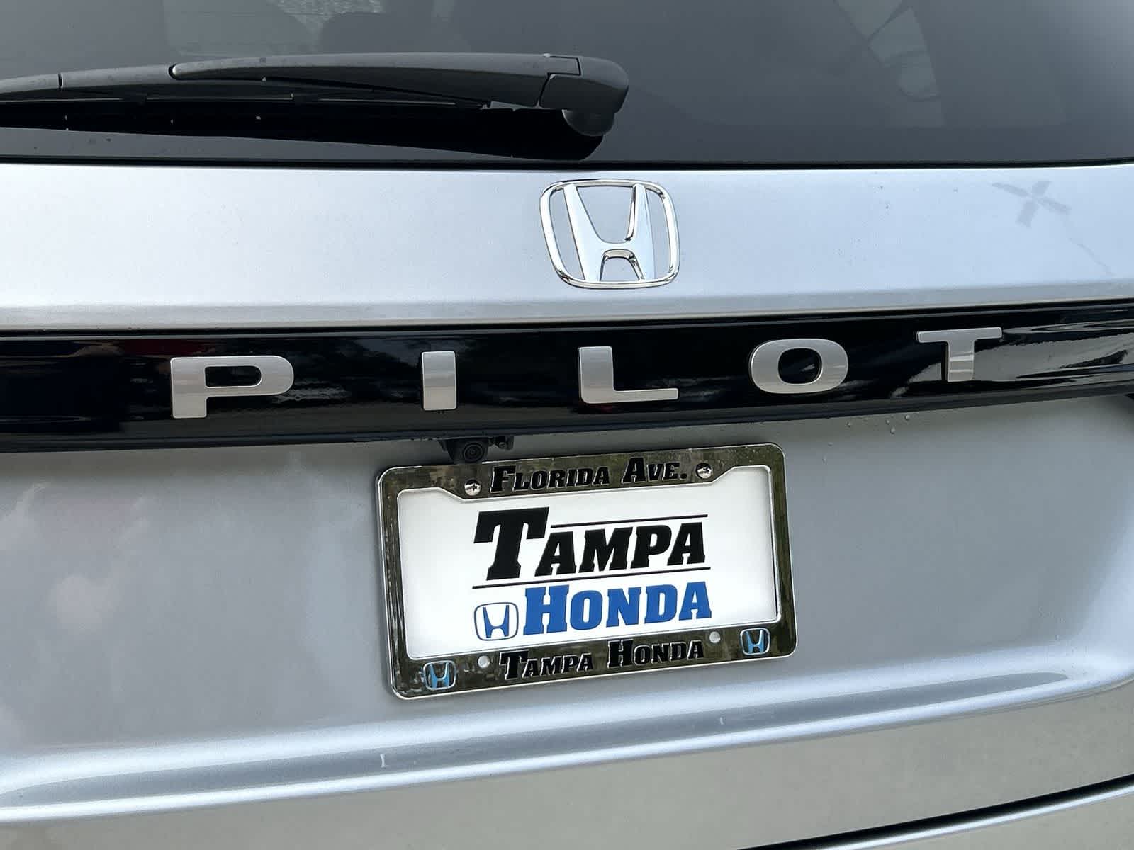 Thumbnail: 2026 Honda Pilot - 10