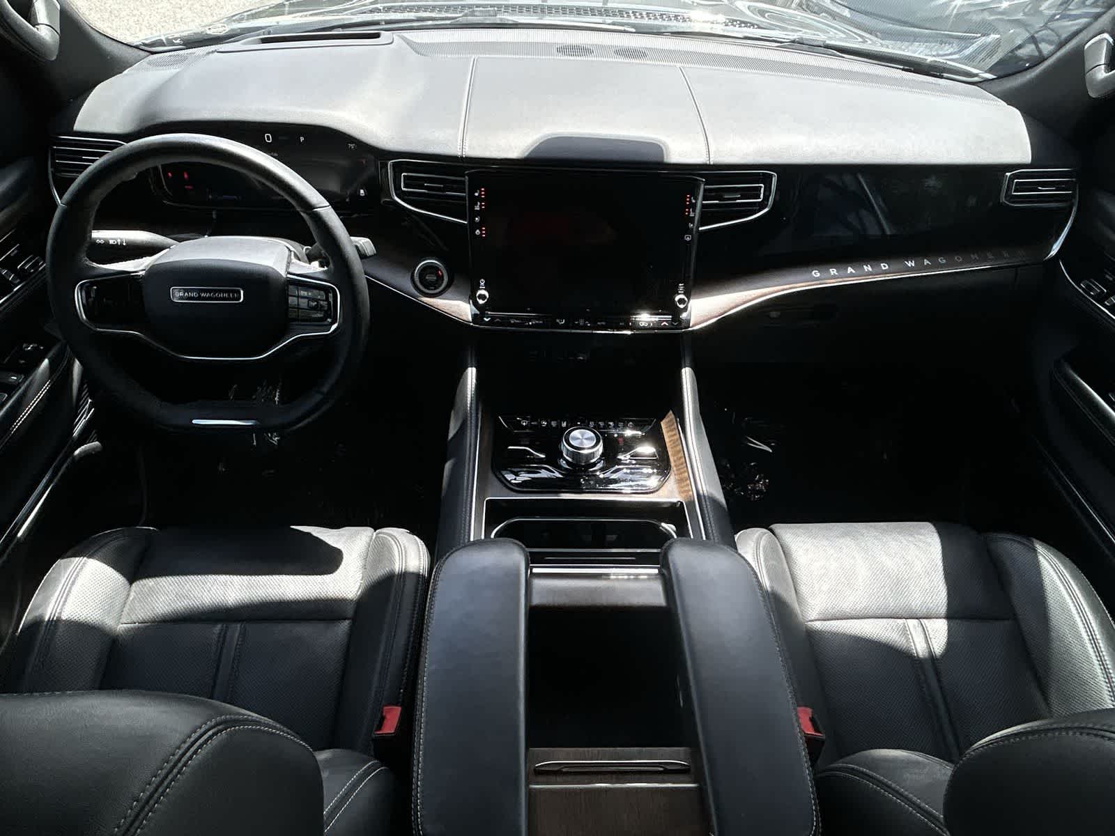 Thumbnail: 2022 Jeep Grand Wagoneer - 15