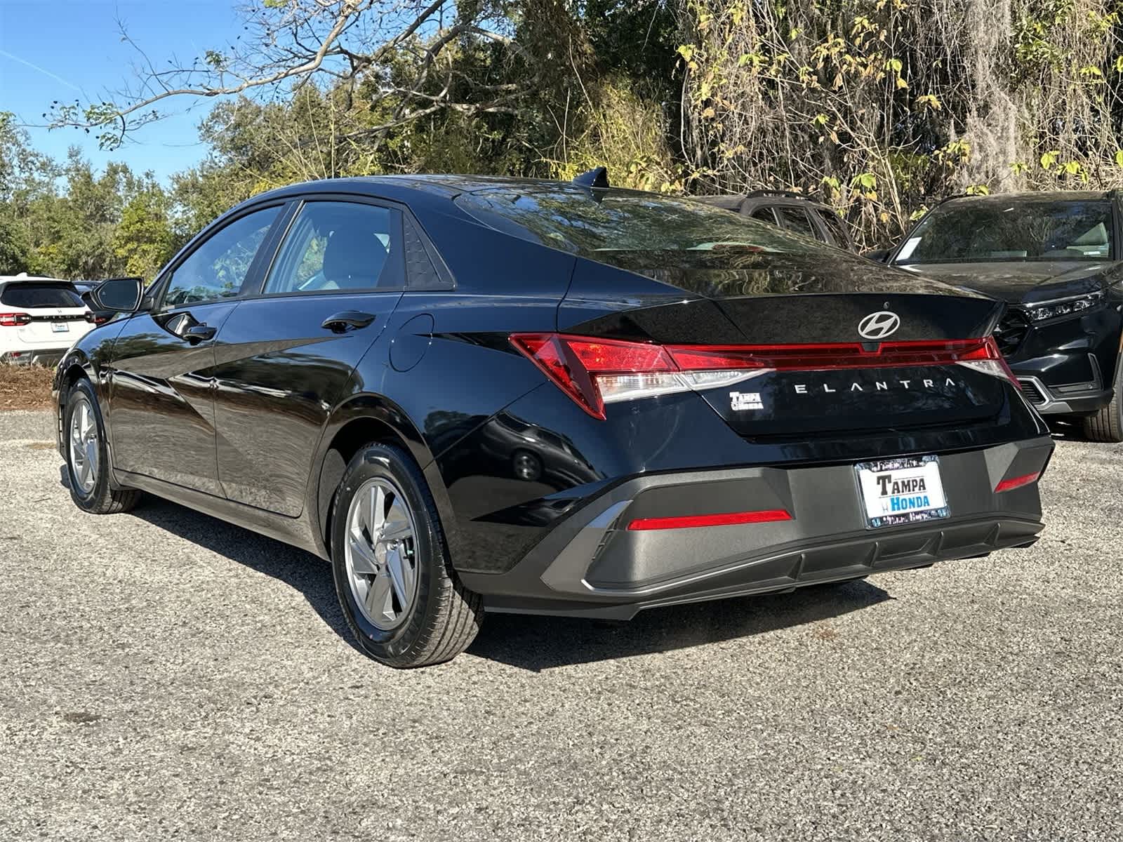 Thumbnail: 2024 Hyundai Elantra - 4