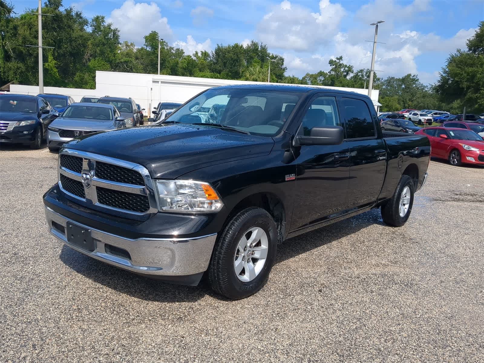 Thumbnail: 2020 RAM 1500 Classic - 2