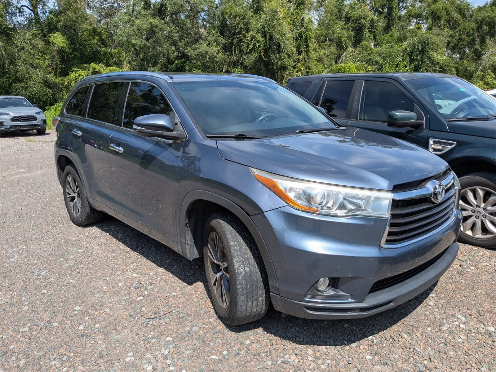 Thumbnail: 2016 Toyota Highlander - 3