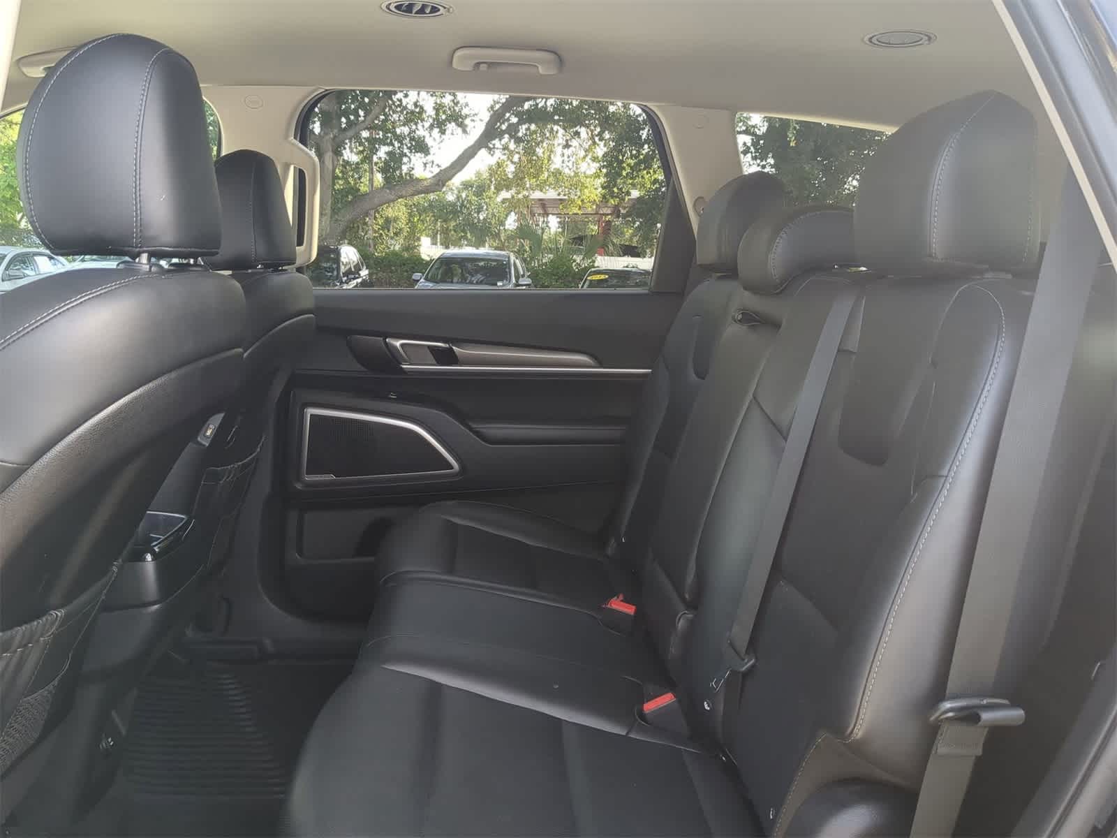 Thumbnail: 2021 Kia Telluride - 14