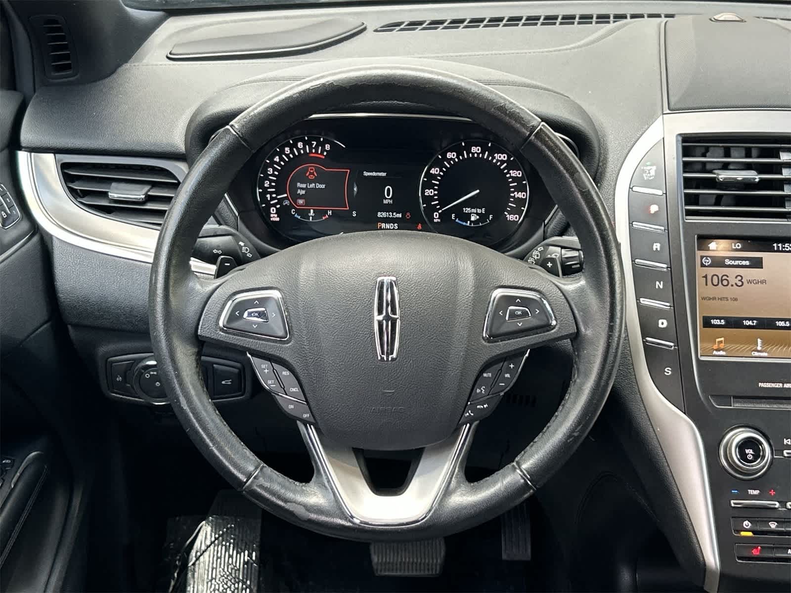 Thumbnail: 2017 Lincoln MKC - 18