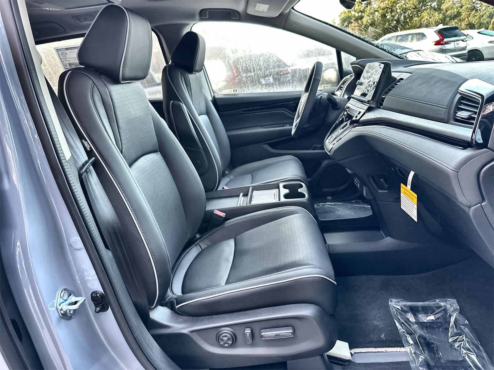 Thumbnail: 2026 Honda Odyssey - 13