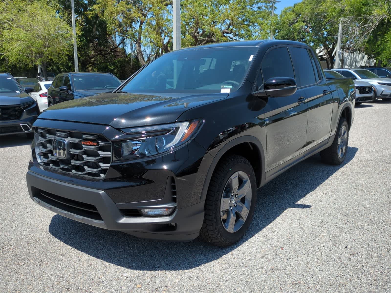 Thumbnail: 2025 Honda Ridgeline - 2