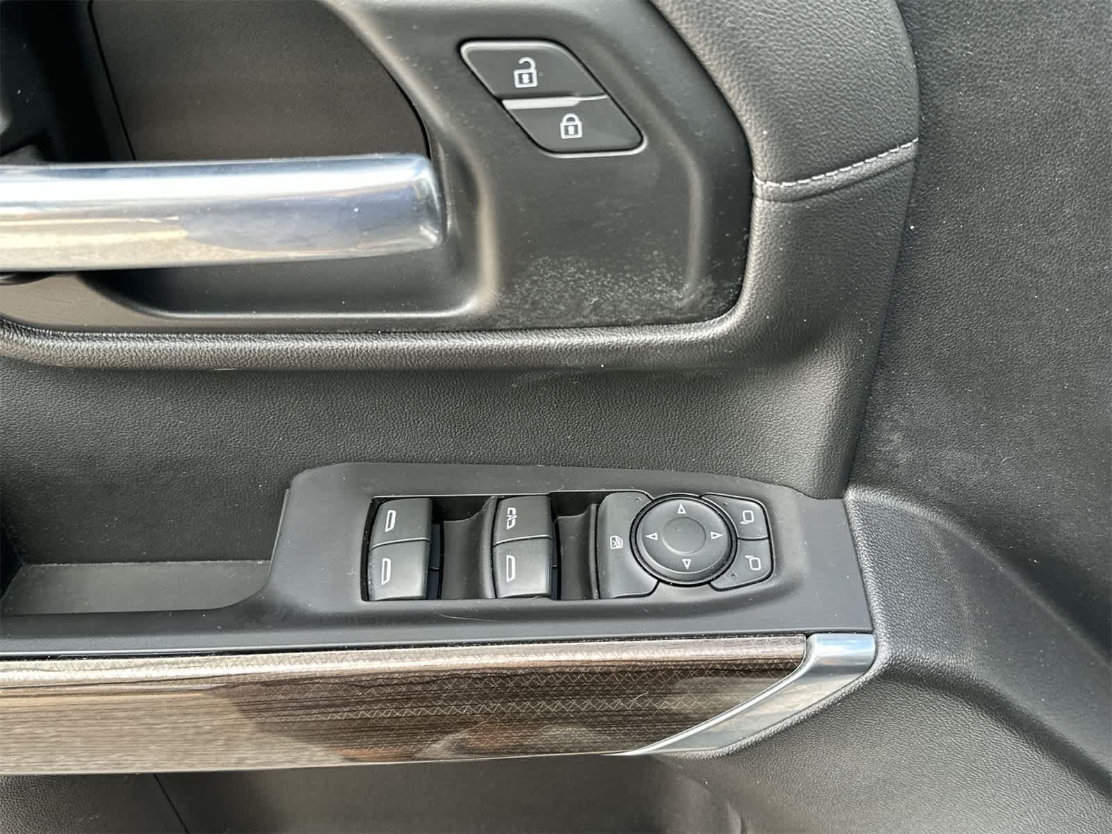 Thumbnail: 2020 Chevrolet Silverado 1500 - 7