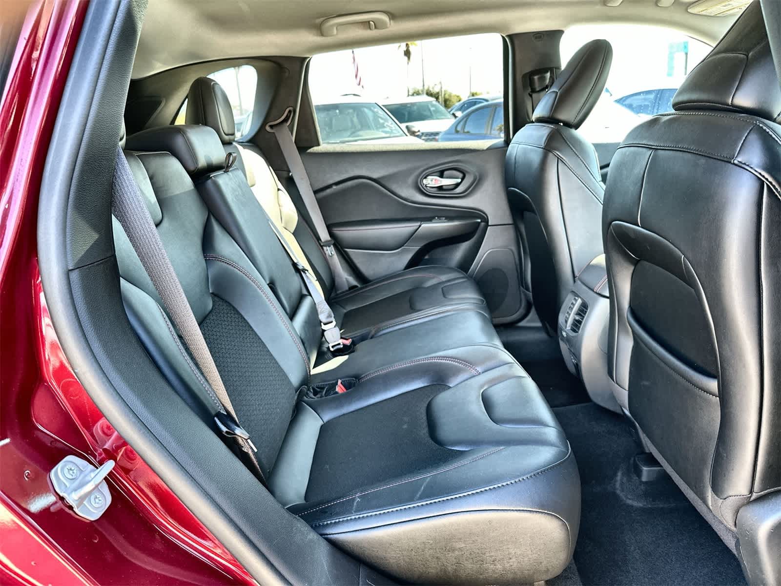 Thumbnail: 2022 Jeep Cherokee - 13