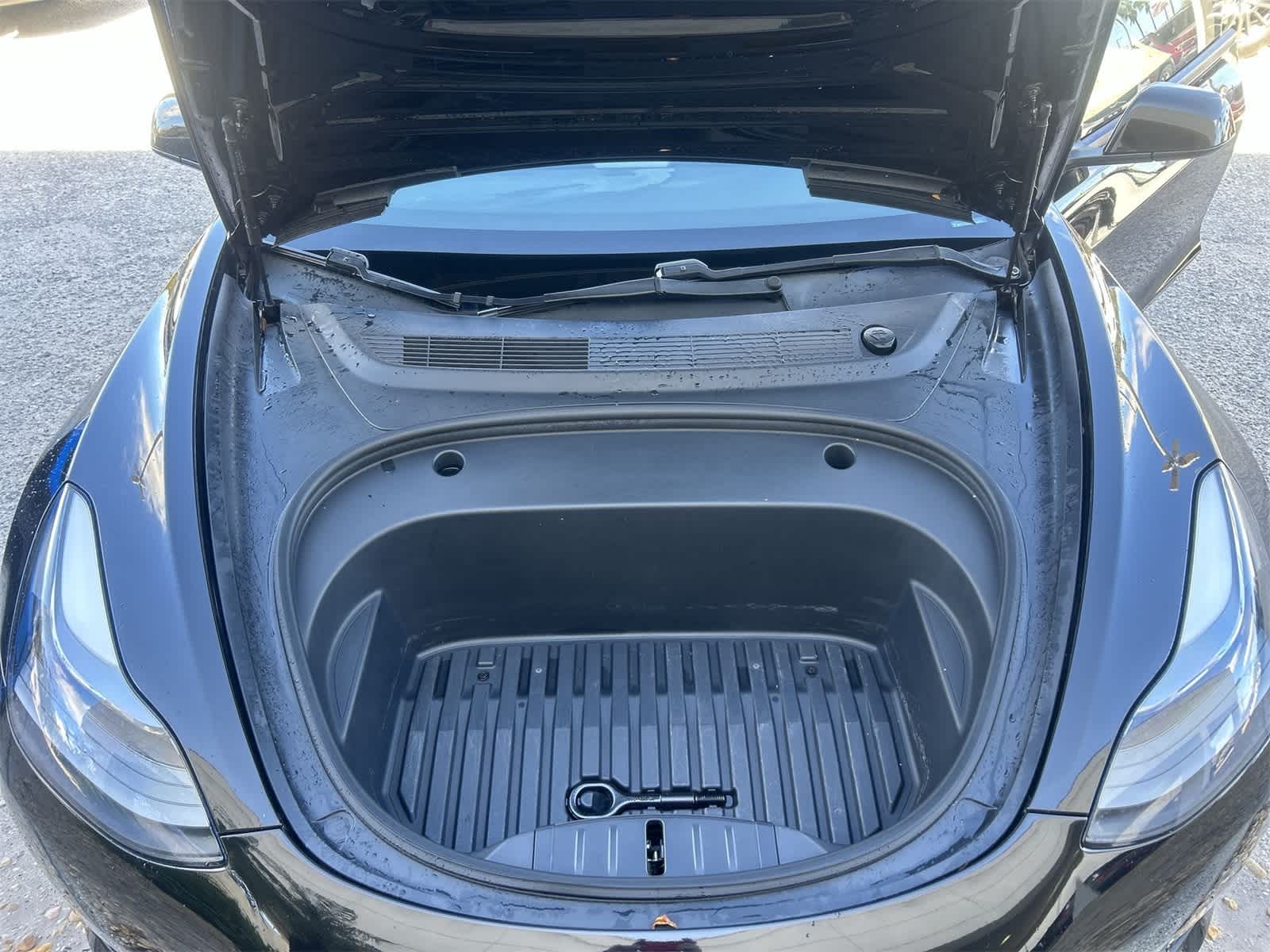 Thumbnail: 2021 Tesla Model 3 - 9