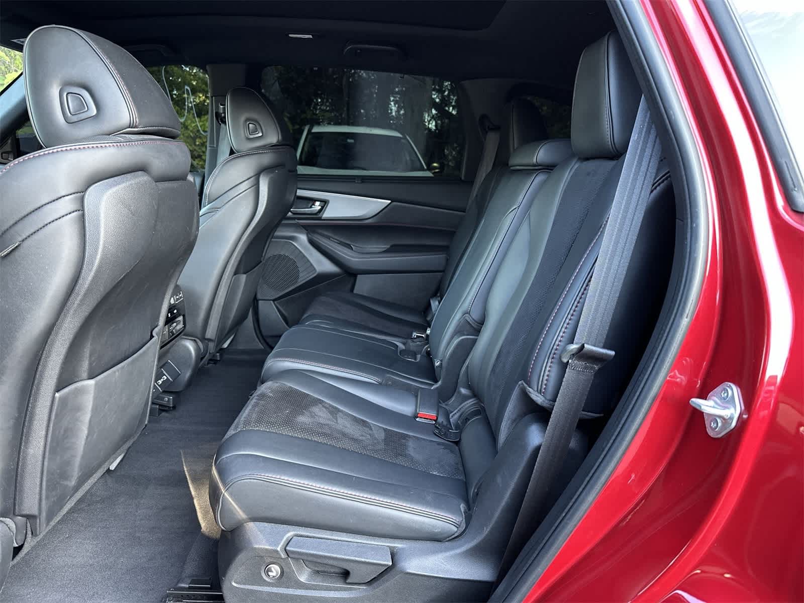 Thumbnail: 2022 Acura MDX - 18