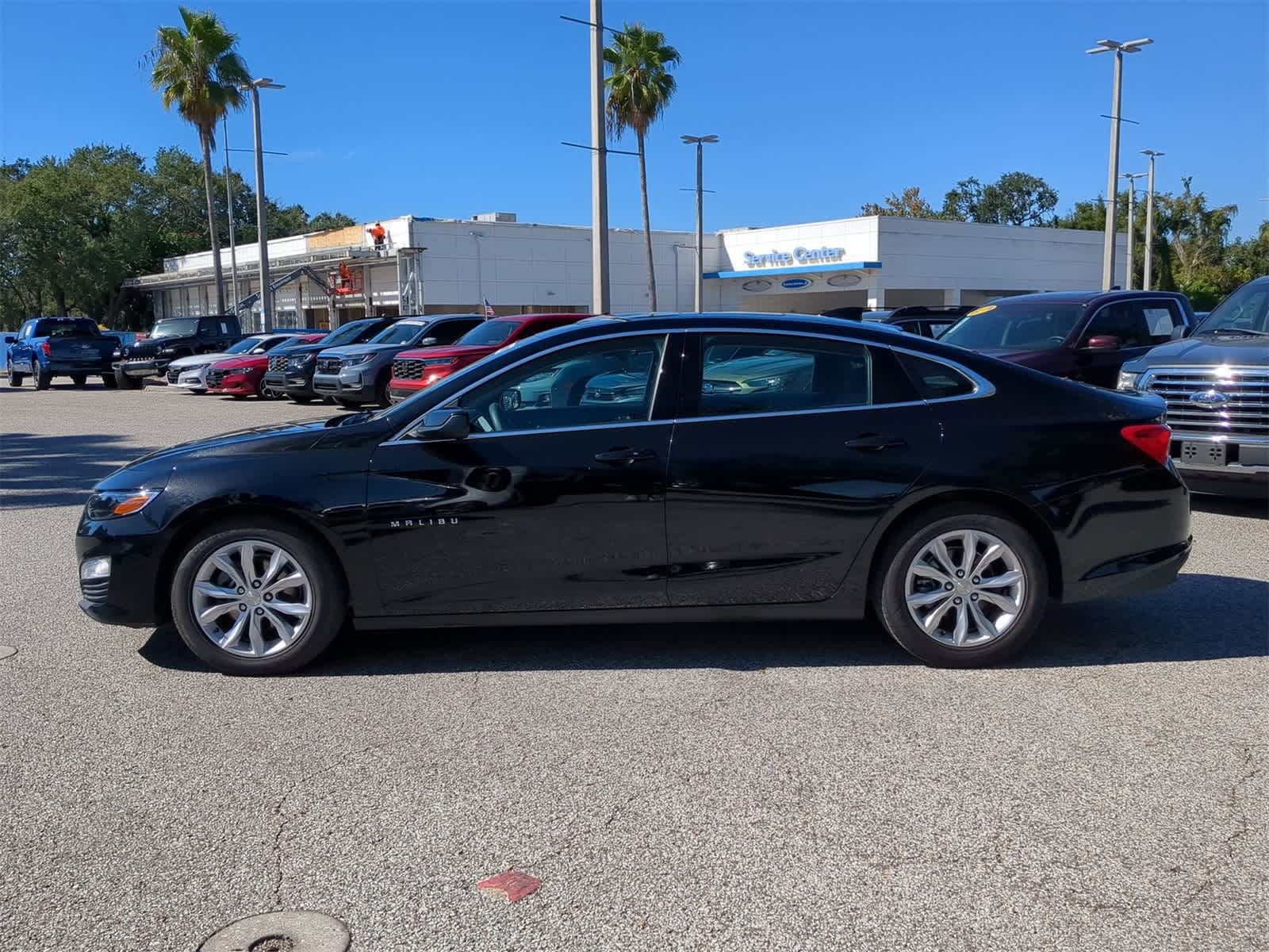 Thumbnail: 2024 Chevrolet Malibu - 3