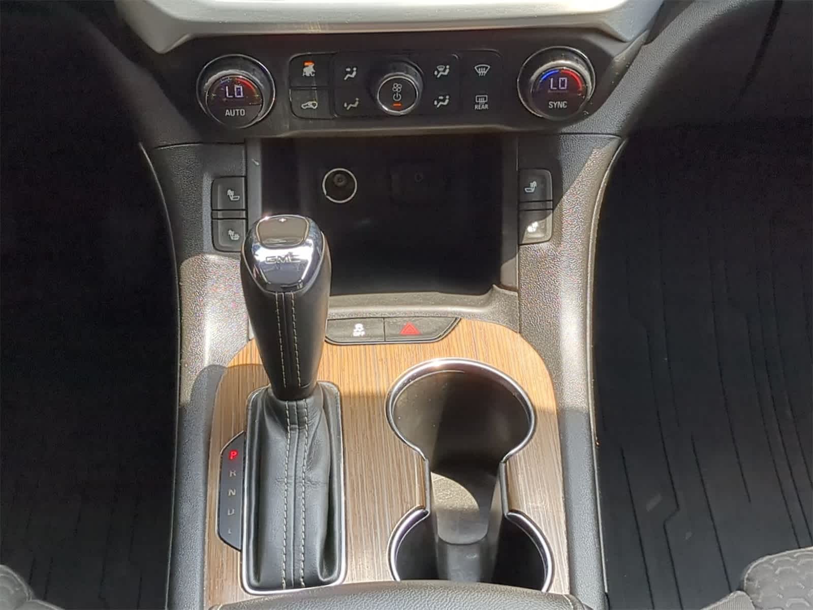Thumbnail: 2018 GMC Acadia - 19