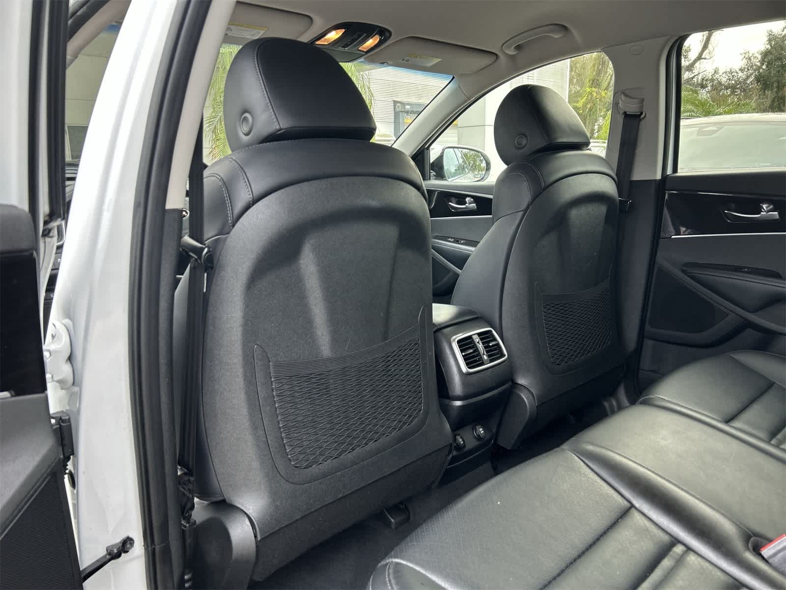 Thumbnail: 2019 Kia Sorento - 12