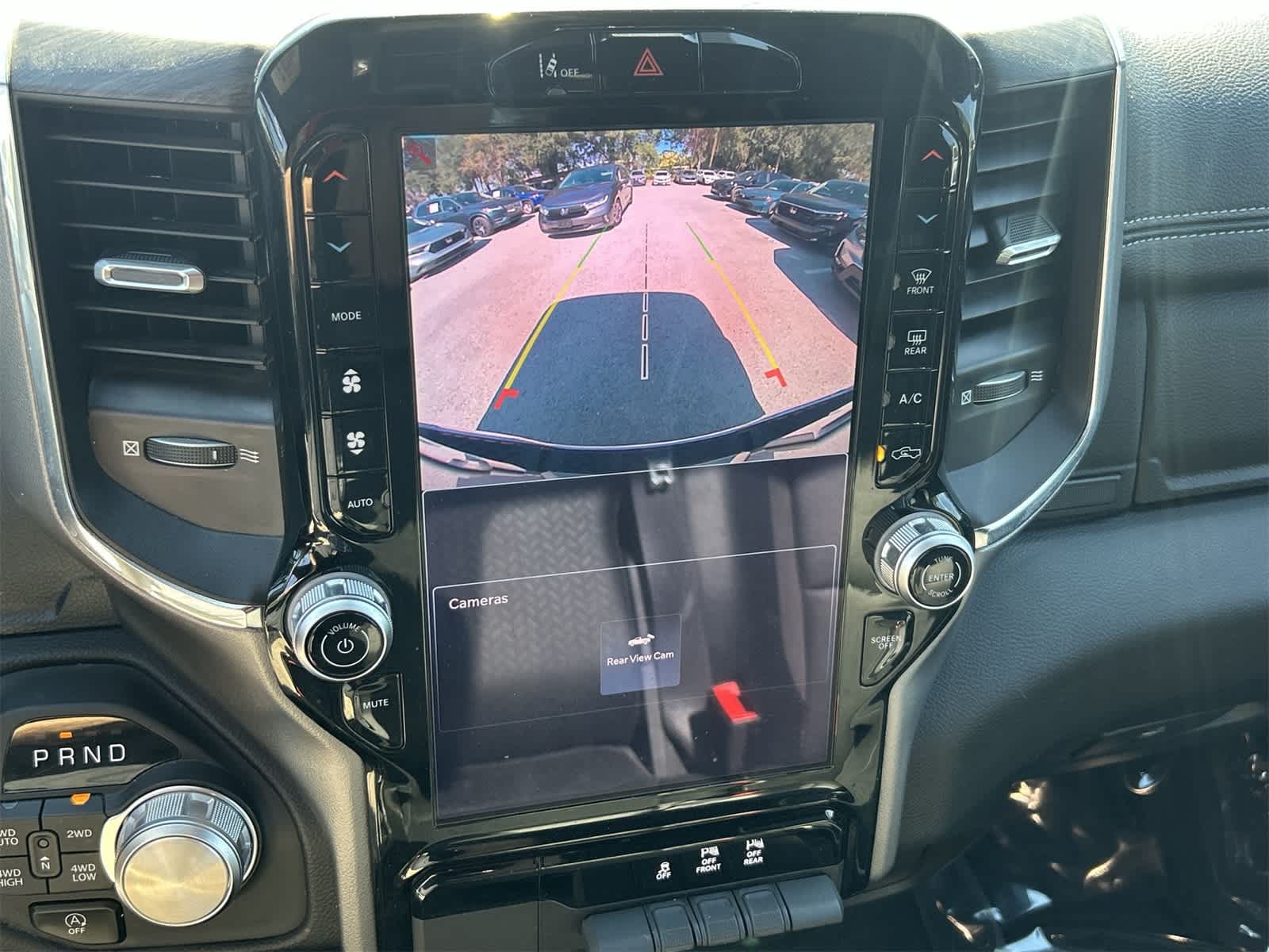 Thumbnail: 2025 RAM 1500 - 22