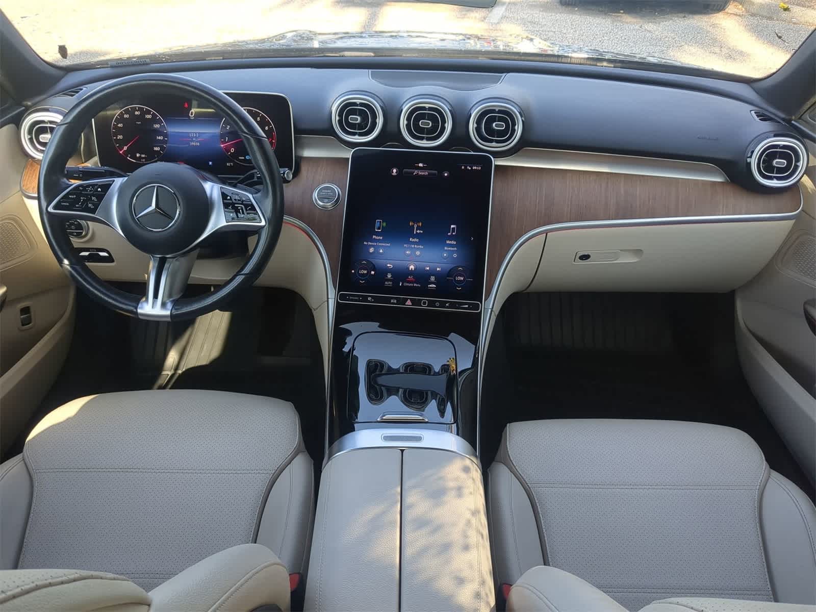 Thumbnail: 2022 Mercedes-Benz C-Class - 15