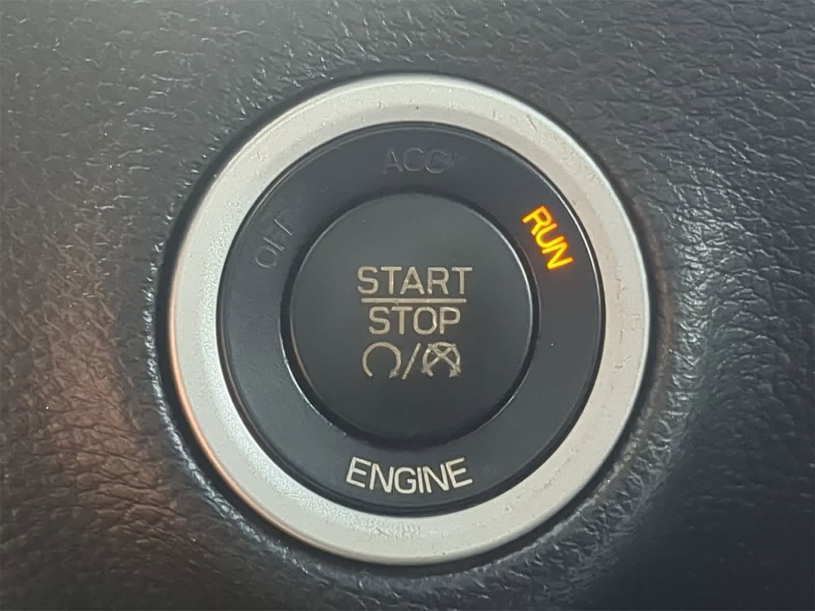 Thumbnail: 2016 Dodge Challenger - 25