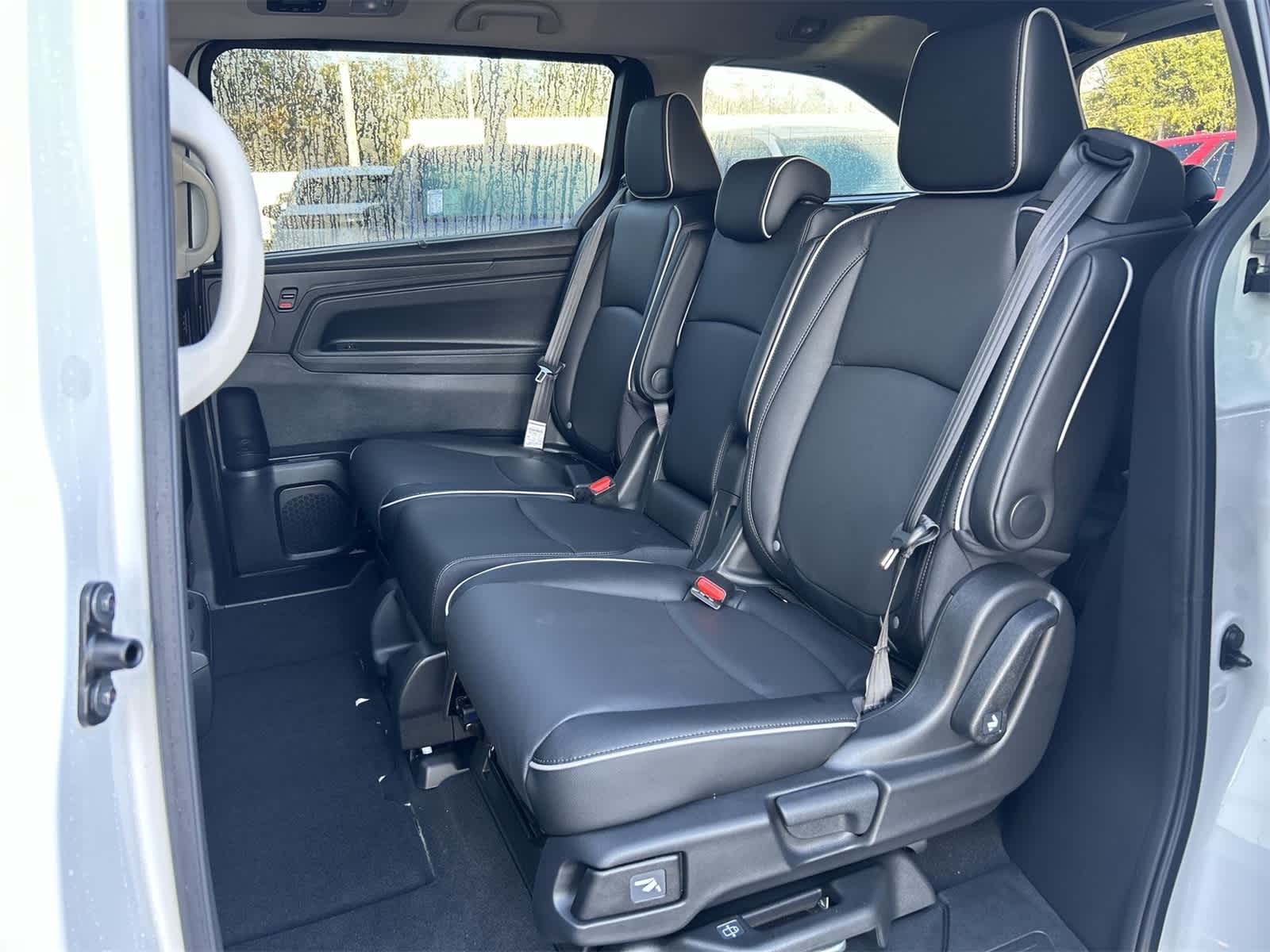 Thumbnail: 2026 Honda Odyssey - 12