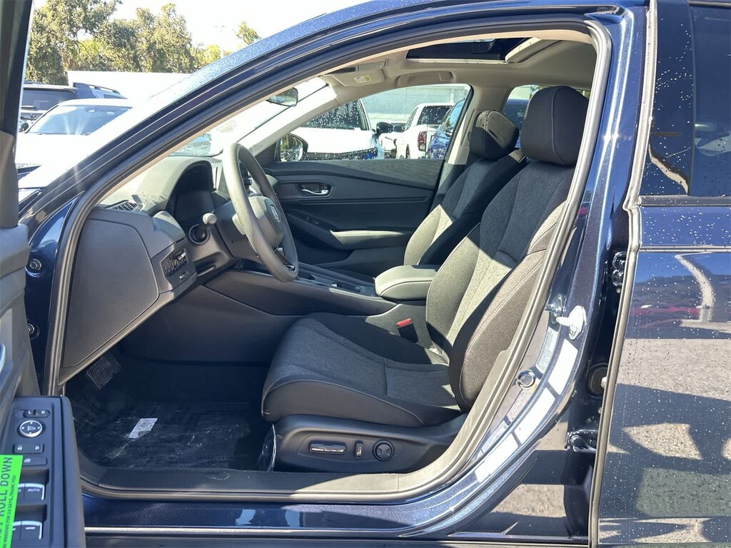 New 2025 Honda Accord SE Sedan