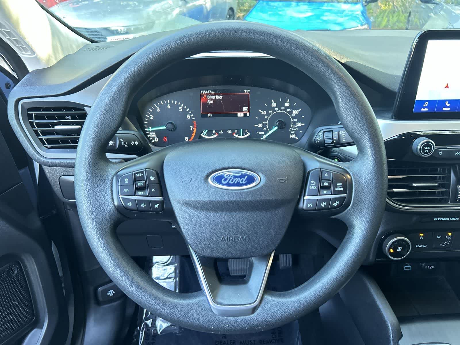 Thumbnail: 2022 Ford Escape - 16