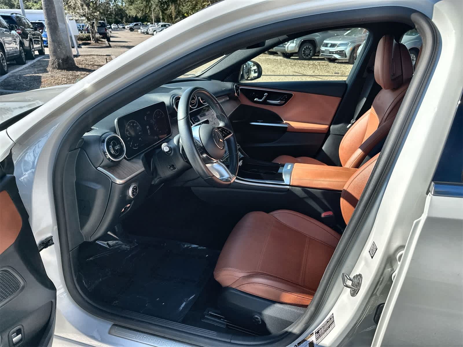 Thumbnail: 2023 Mercedes-Benz C-Class - 2