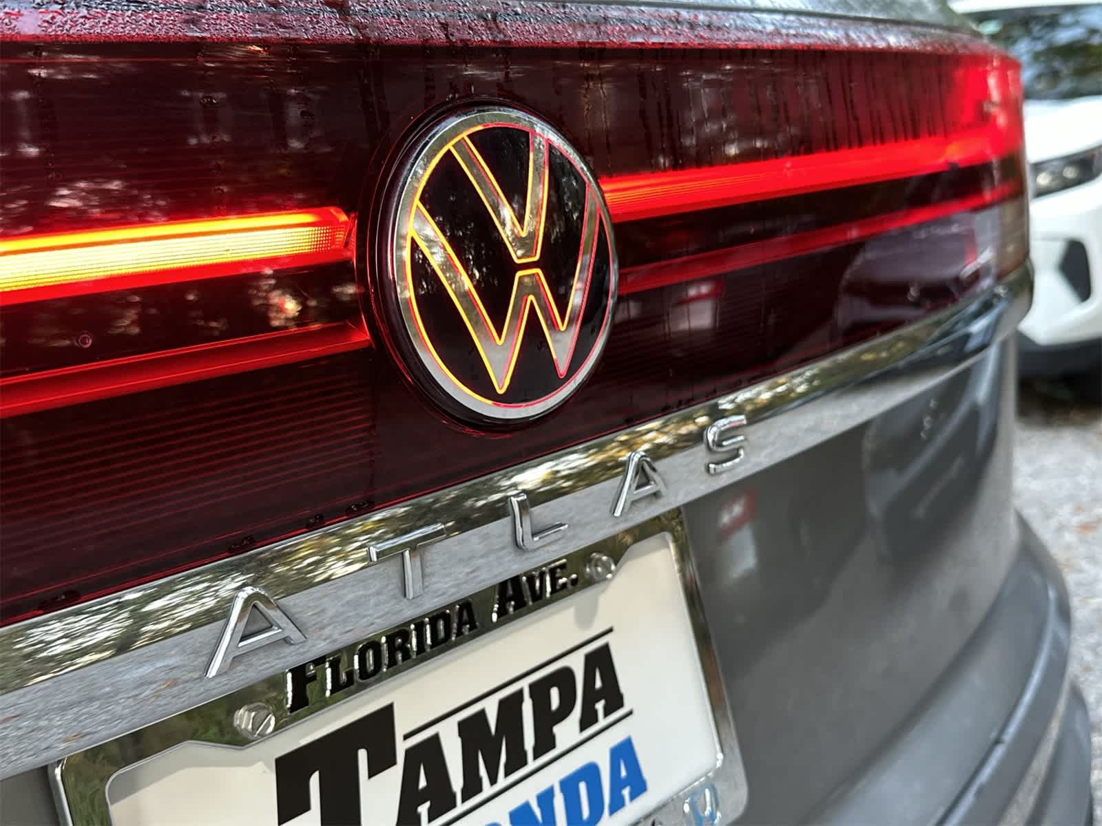 Thumbnail: 2024 Volkswagen Atlas - 7