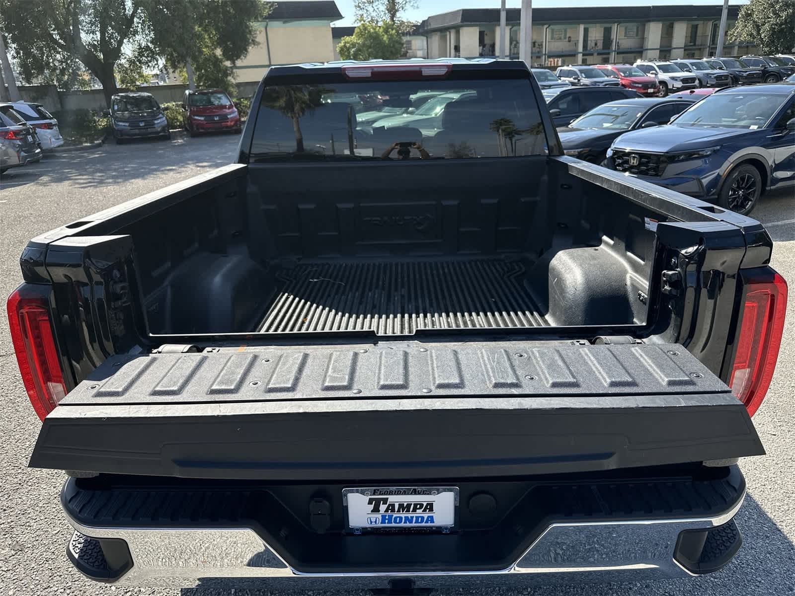 Thumbnail: 2025 GMC Sierra 1500 - 19