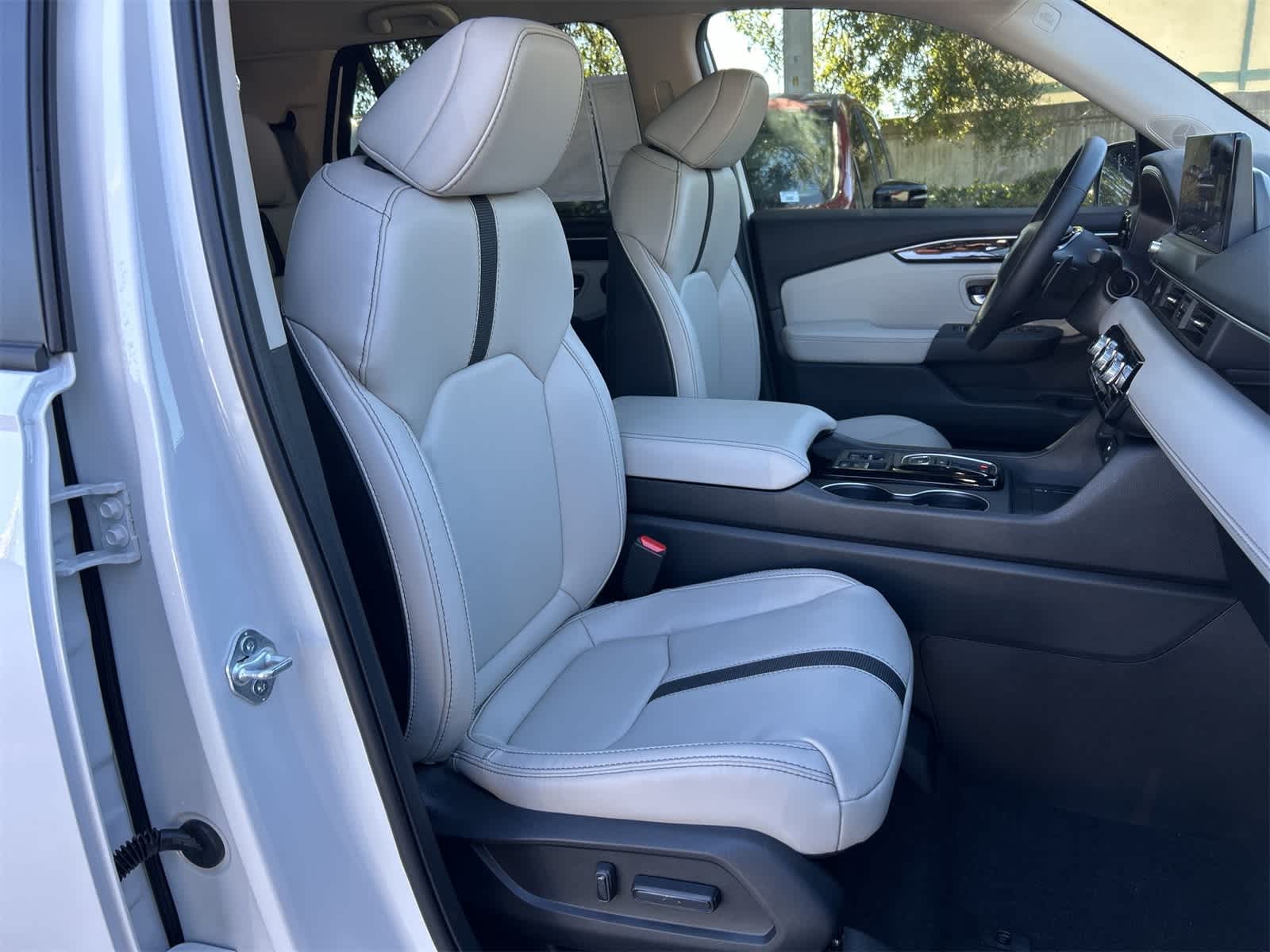 Thumbnail: 2026 Honda Pilot - 14