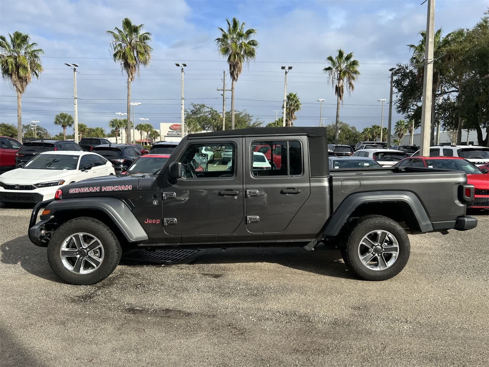 Thumbnail: 2021 Jeep Gladiator - 3