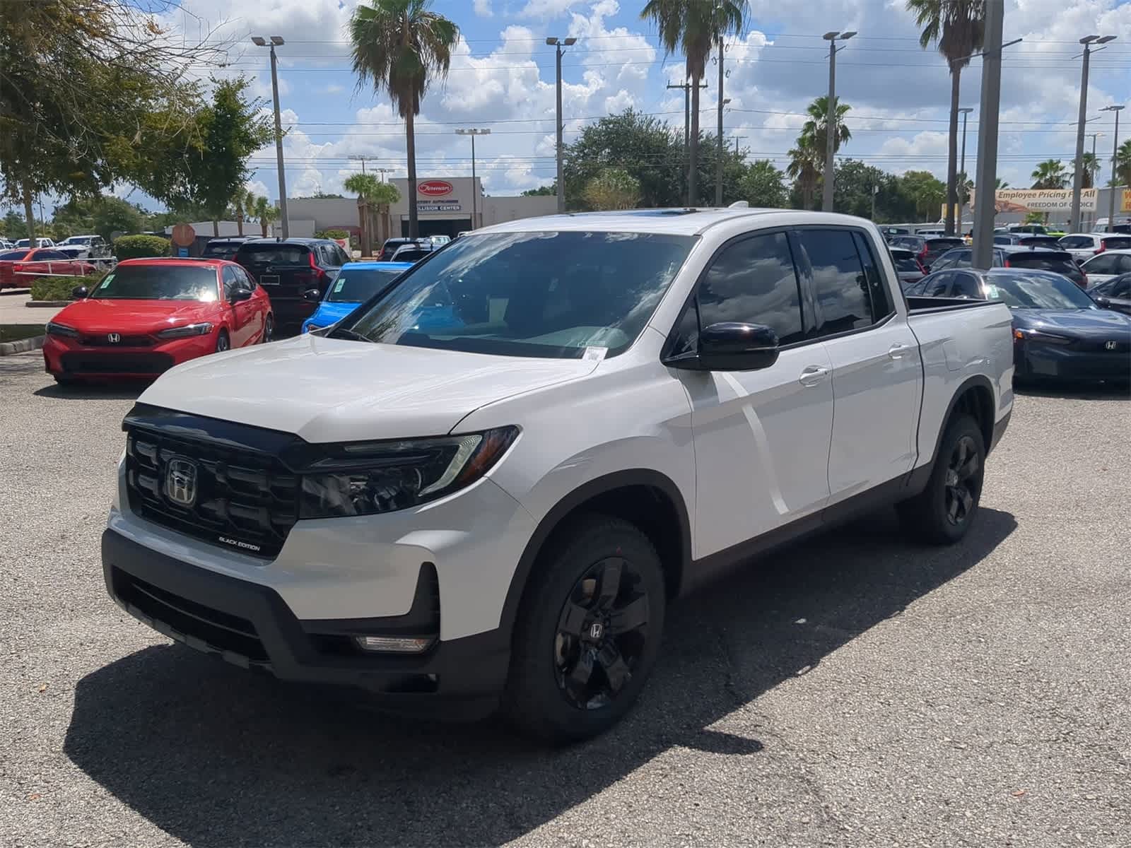 Thumbnail: 2025 Honda Ridgeline - 2