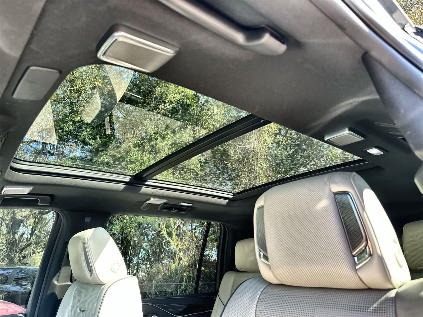 Thumbnail: 2021 Cadillac Escalade - 21