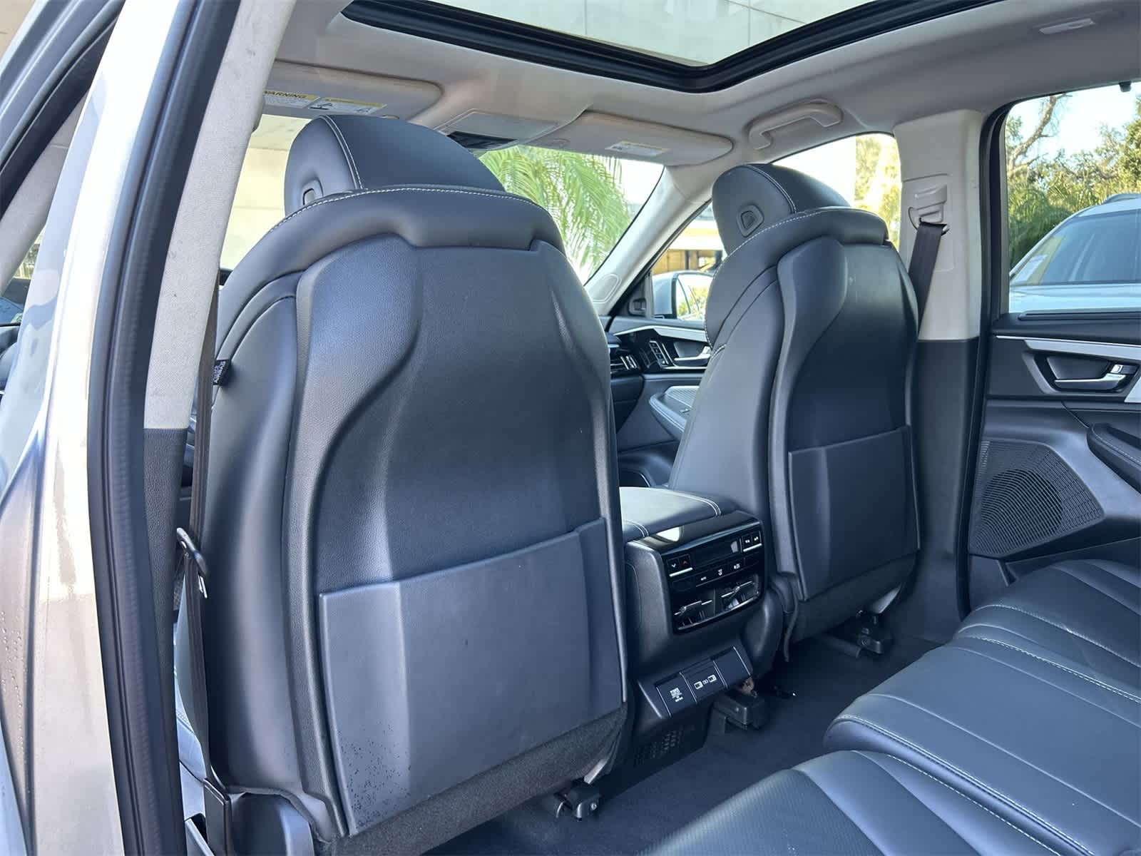 Thumbnail: 2023 Acura MDX - 12