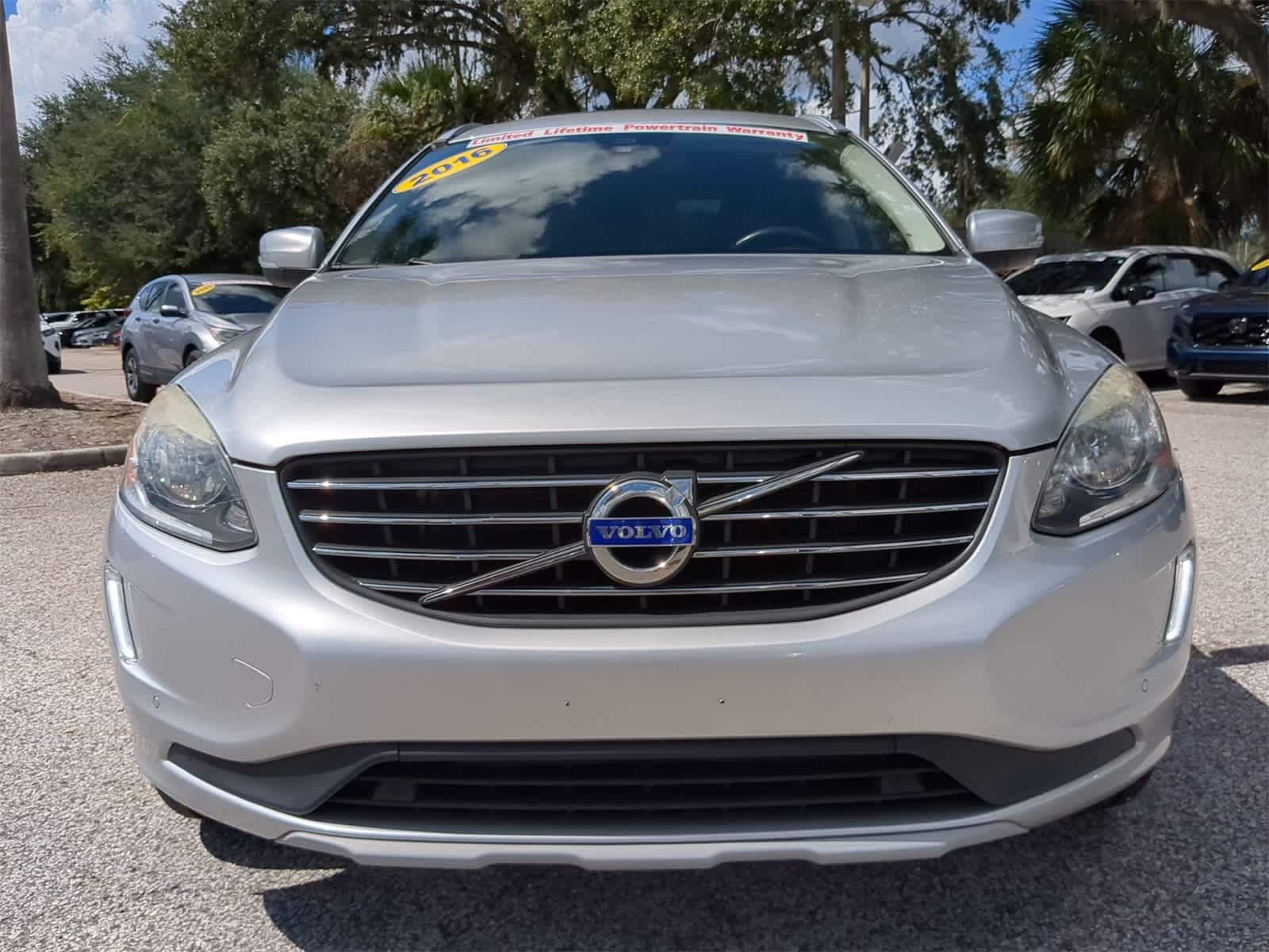 Thumbnail: 2016 Volvo XC60 - 9