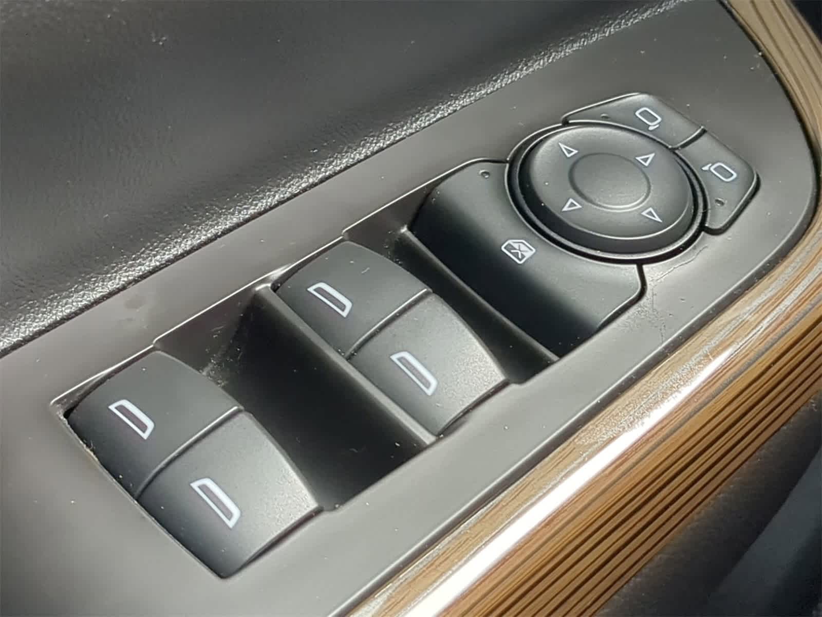 Thumbnail: 2019 GMC Acadia - 22
