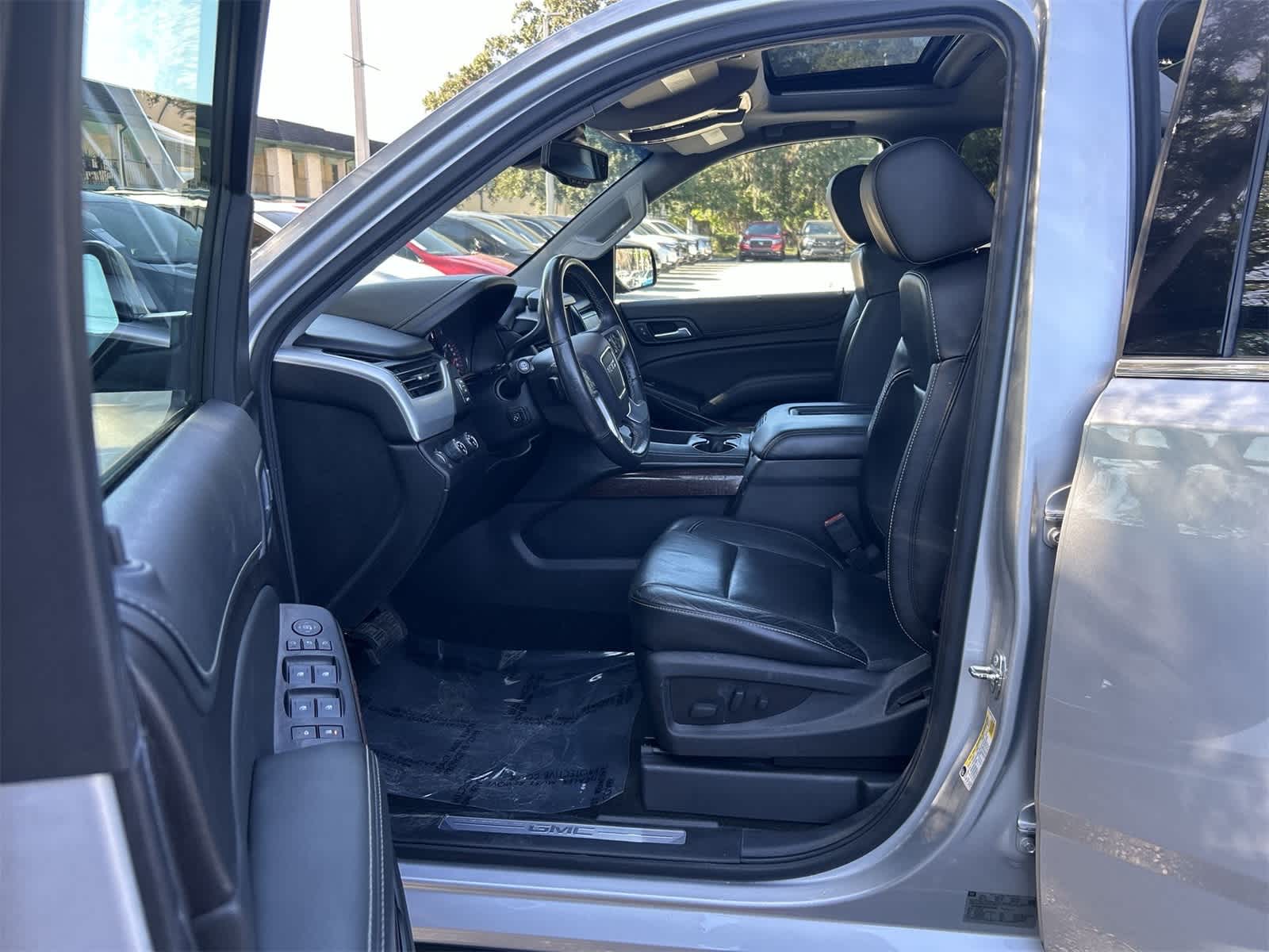 Thumbnail: 2016 GMC Yukon - 2