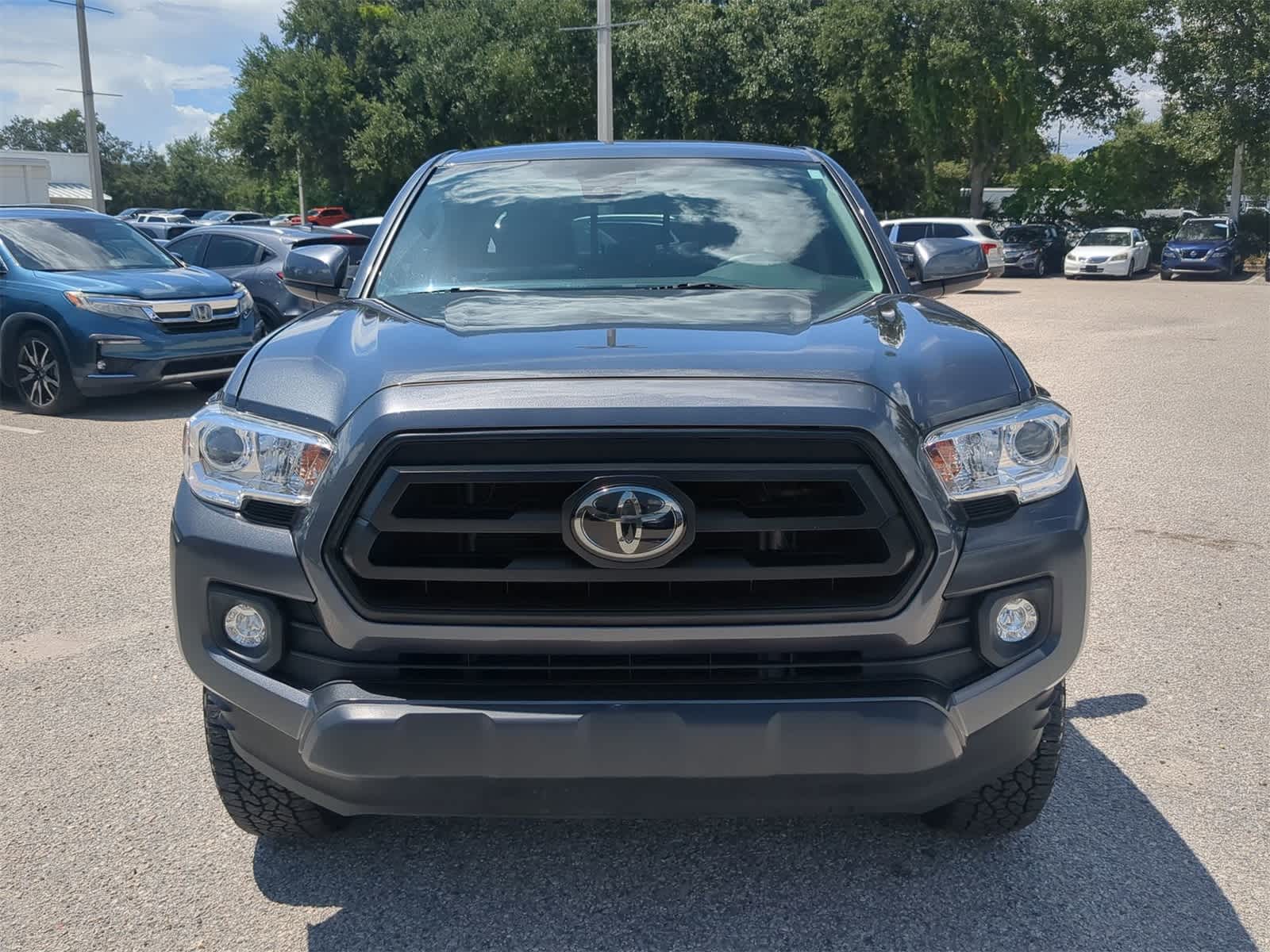 Thumbnail: 2022 Toyota Tacoma - 9