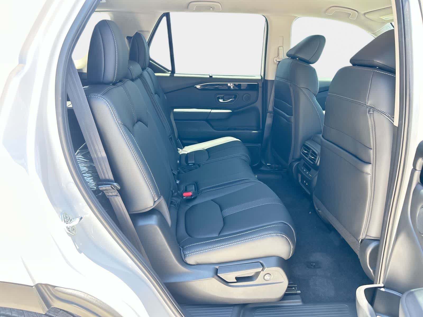 Thumbnail: 2026 Honda Pilot - 13